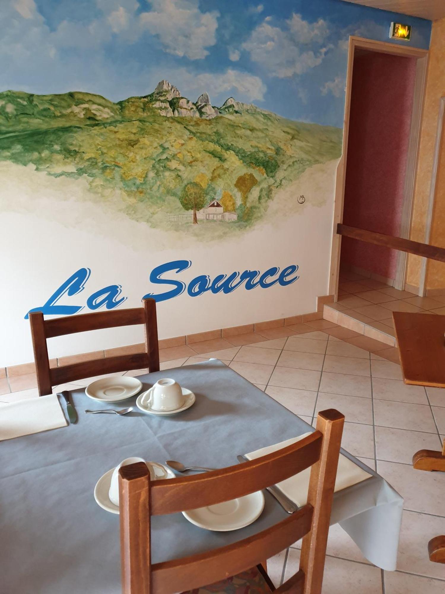La Source Jacquet Depuis 1954 Hotel Et Studio Saint-Jean-de-Chevelu Zewnętrze zdjęcie